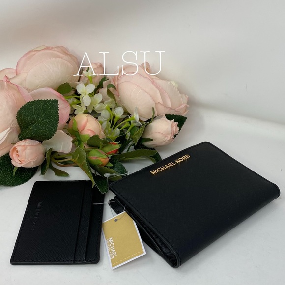 Michael Kors Handbags - Michael Kors MD Card Case+Wallet Carryall Le Black